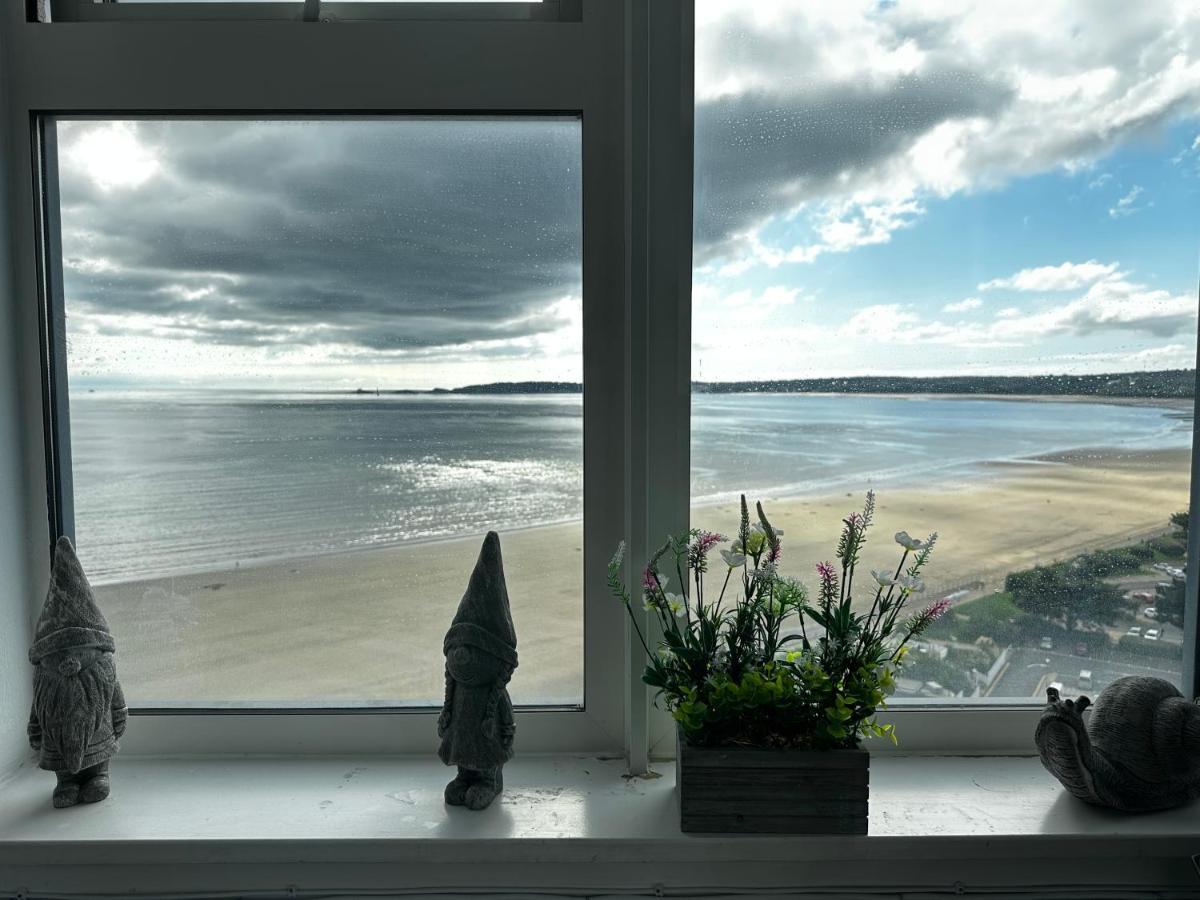 Stunning Ocean & City View Apt 스완지 외부 사진
